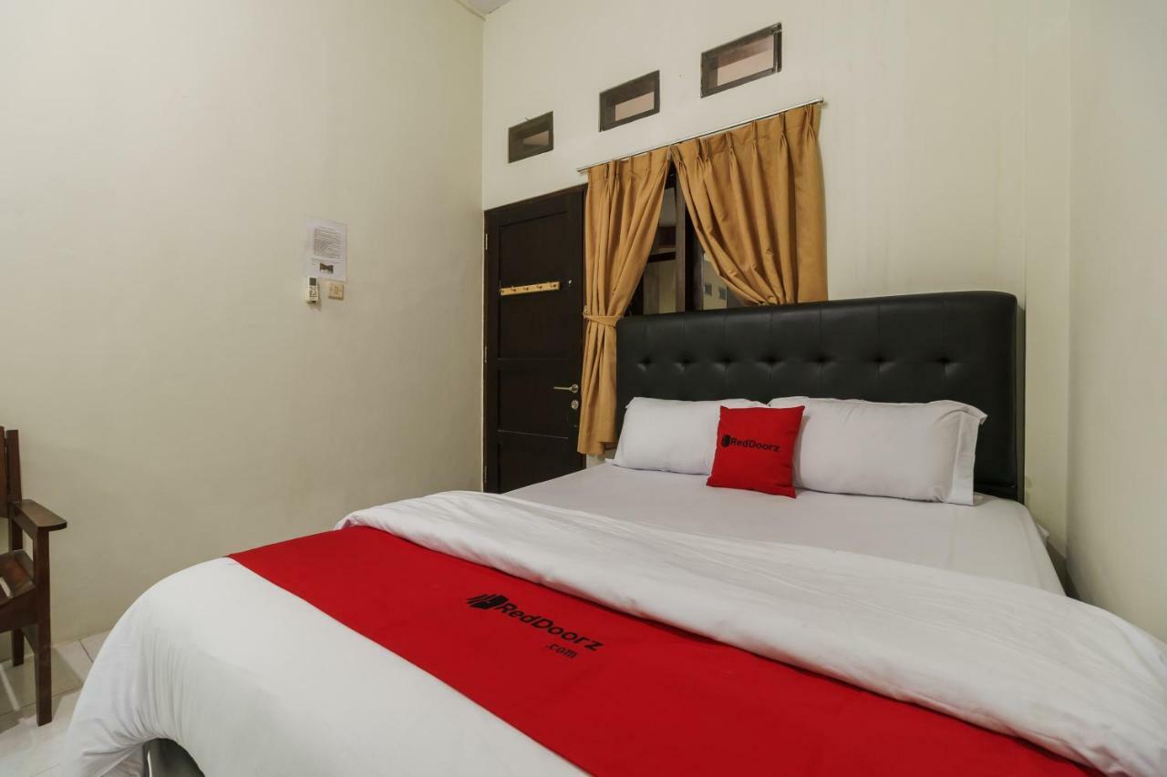 Reddoorz Syariah Near Fort Marlborough Bengkulu Exteriör bild